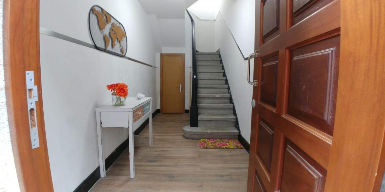 Apartamento Piso muy luminoso en zona vieja Pontevedra Exterior foto